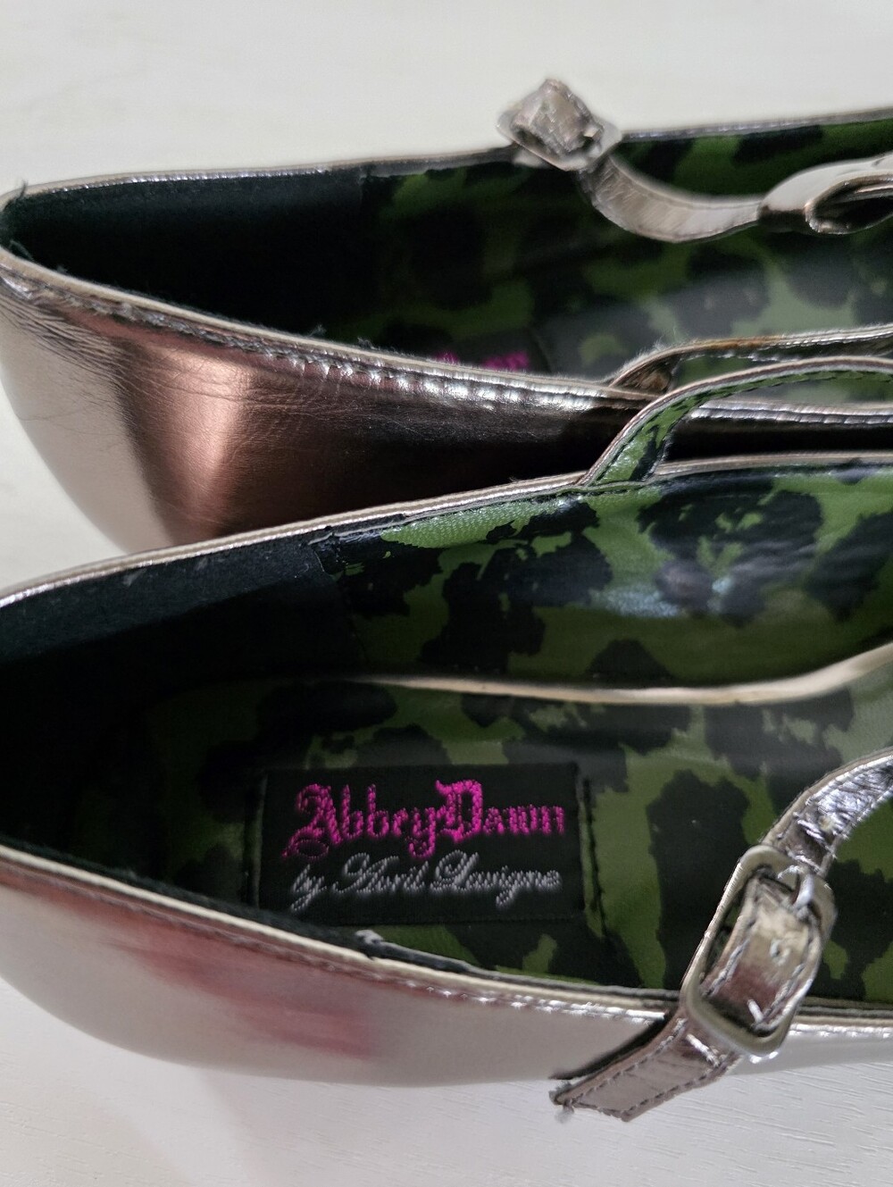 Abbey Dawn Avril Lavigne Tough Crowd T Bar Flat Skull Goth Shoes Pewter Size 6 - Picture 4 of 14